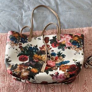 Floral tote purse